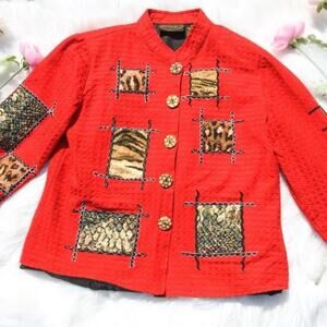 Alex kim red animal print Vintage Wooden Button Cheetah Textured Size Medium